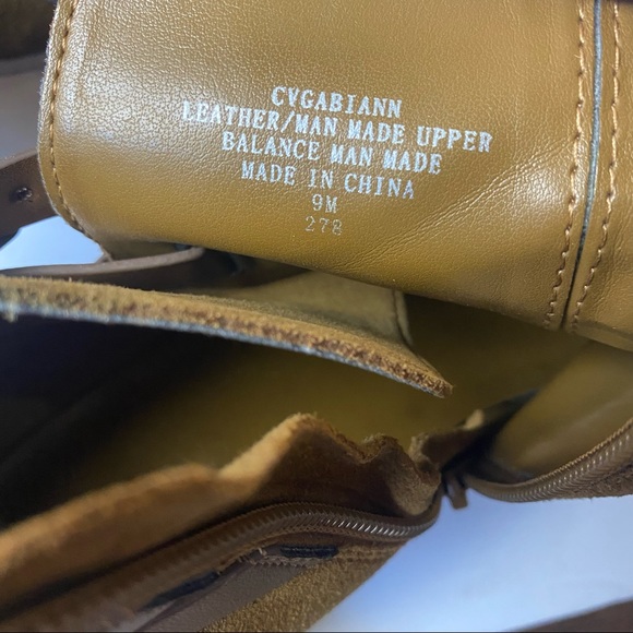 Crown Vintage Gabiann Suede Block Heel Booties - 9 Brown Tan Zipper - Picture 10 of 12